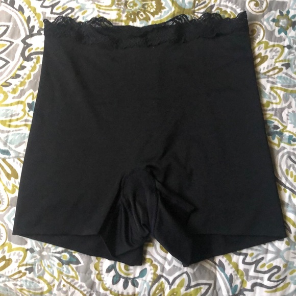 SPANX Other - Spanx shape wear black brief w/lace waist size M